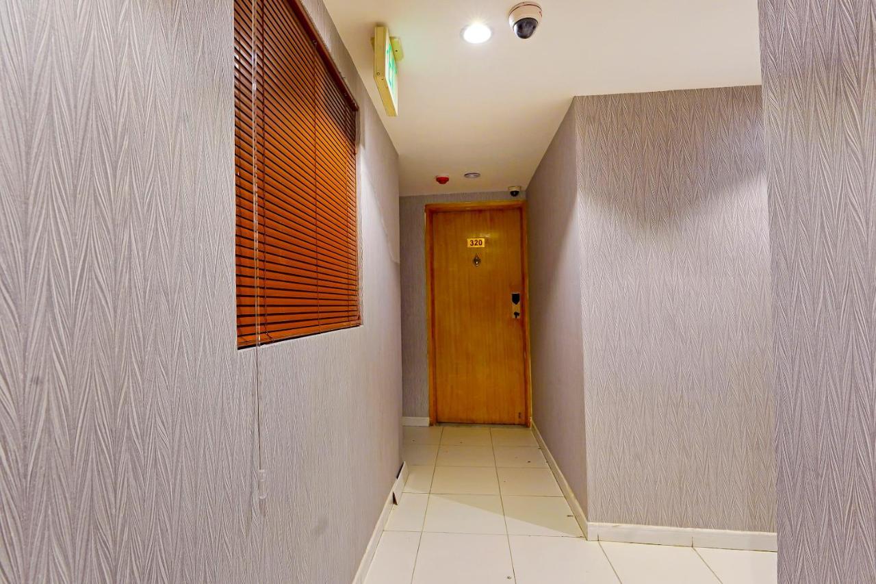 Oyo 925 Emirates Hotel Dubai Eksteriør bilde